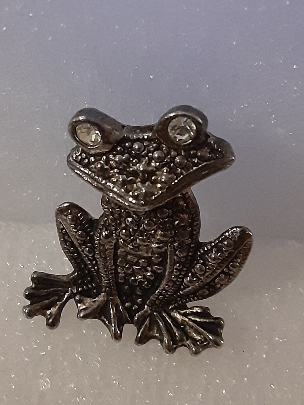 Vintage Frog with Rhinestone Eyes Brooch Pin Silver Tone 1.5"